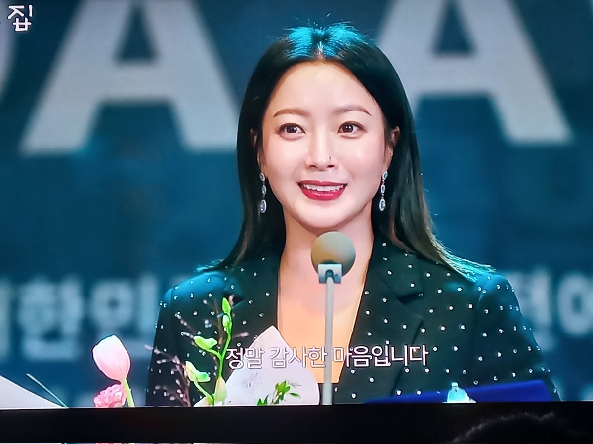 gh_error's tweet image. 아니 이렇게 끝나면 일주일 어케 기다리라구요..
#우리집 #MBC우리집 #우리집첫방사수