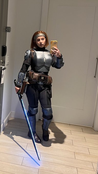 Oh I really popped my Bo-Katussy at Momocon yesterday #starwars https://t.co/rQmsmwQvYz<a href="/tag/starwars"class="tags"><span>#starwars</span></a>