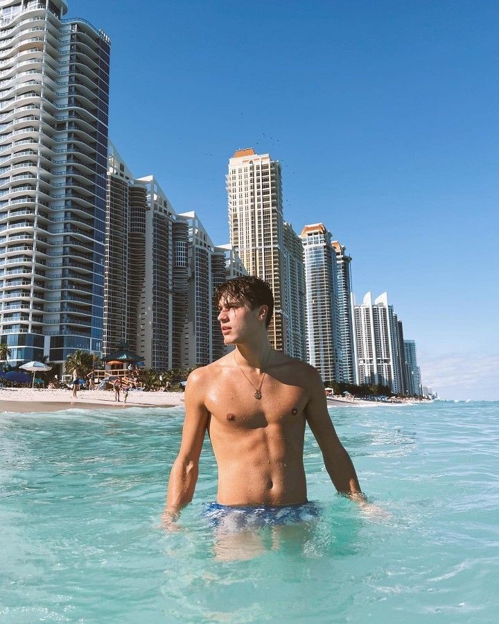 DiverCityMx's tweet photo. ¿Qué dices si nos escapamos a la playa y nos permitimos ser libres por un día? 🌴☀️ #LibertadEnLaPlaya #SerLibres
Vamos a la Playa !! 🌞🌊🏖️🌴
#gayplayas #gaycrucero #gaytours #gayhoteles #gaybares
#gayrestaurantes #gayfiestas #gaydeportes https://t.co/SvgPgIUDoN