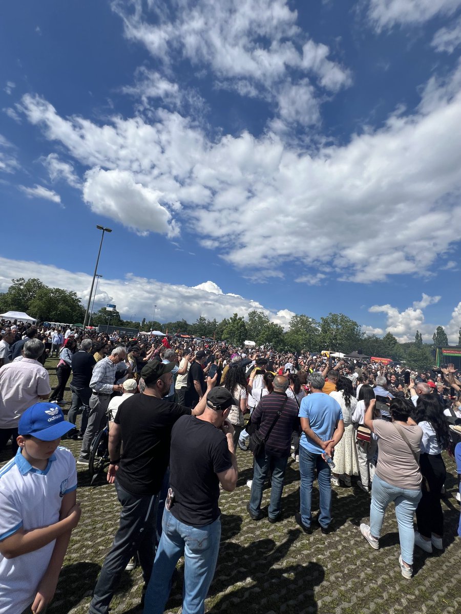 Ali_Tacar's tweet photo. #festival 
#dersim
#frankfurt https://t.co/B2bP3Cgsdx