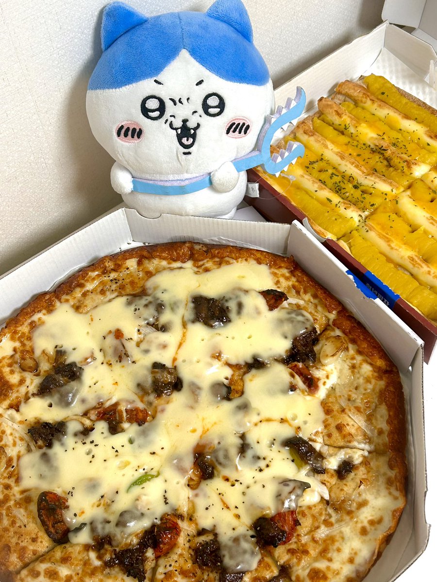 20240525
청년피자 메가모짜 치즈디쉬 / 고구마크림치즈스틱 토벌 시작