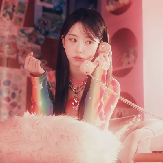 hmuhollyzs's tweet photo. THE BEST girl vocal tones in kpop, because for me, tone over skill forever.

- a thread https://t.co/8xczAivUU7