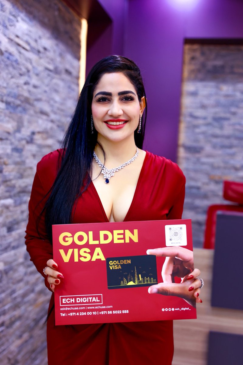 #ActressKomalSharma really honored to receive the @UAE Golden Visa under the celebrity category. Heartfelt Thanks to the #UAE Government and rulers of Dubai, Mr Iqbal Marconi, Mr. Sulaiman Mathilalakam & team of ECH digital. @komalsharmaj @johnmediamanagr