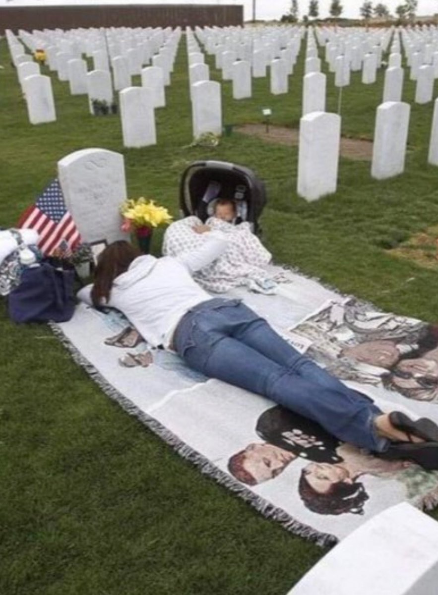 Monday is Memorial Day.  Do you know what it commemorates?  

ARMED FORCES DAY
For those who currently wear the uniform 

VETERAN’S  DAY
For those who used to wear the uniform 

MEMORIAL  DAY
For those who died wearing the uniform 

Remember them.