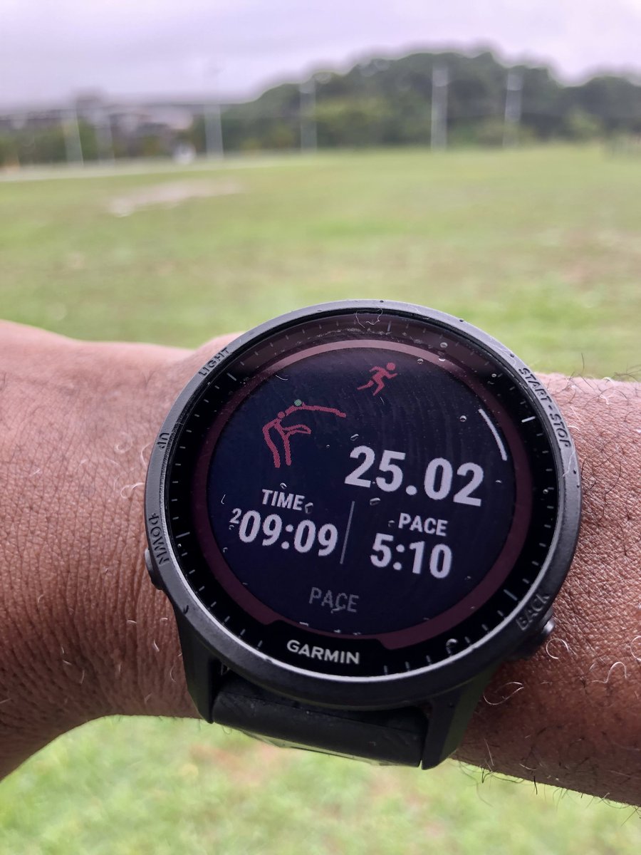 hypster_runner's tweet photo. bom dia aê comunidade #burnouteam
veio aí um longo cheio de altímetria, Pearl Jam, chuva e muita resiliência.
TEVE + TENDO + TEREMOS 🏃♂️
#swimbikerun #nadapedalacorre #triathlon #ladeira #hill #cab https://t.co/0jiiQyTkGf