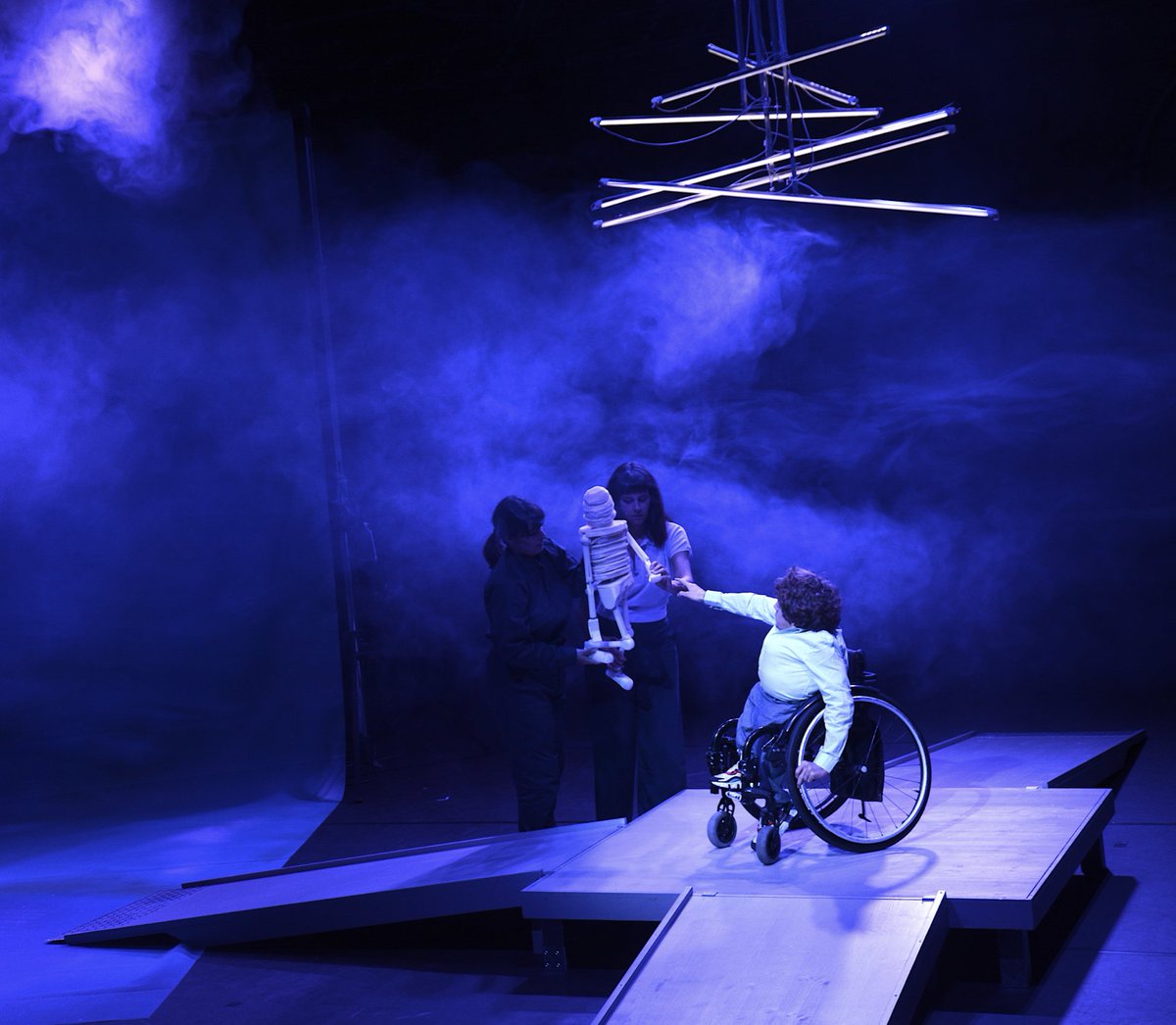 PatBateira's tweet photo. Staged again tonight at the Dramatikerinnenfestival Graz / Austria. https://t.co/3vQqSLedPR https://t.co/U29toXQBn5
