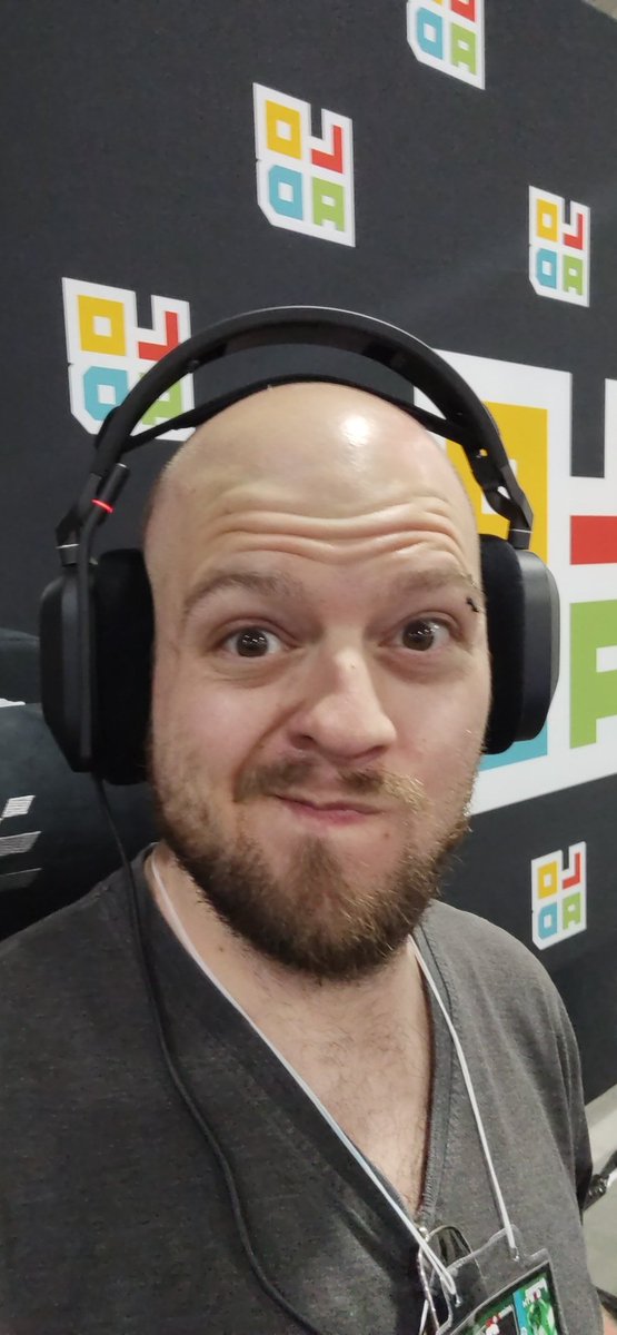 KupoTanis's tweet image. Going live NOW from @AnimeNorth raising money for @thePMCF we've hit $1000 so far let's aim to double it! @AMDGaming @Quest2Conquer #PMCFAmbassador @Loadscreengg donate over $50 and you could win yourself a fancy chair from Blacklyte!! Swing by and say hi! Building 1020