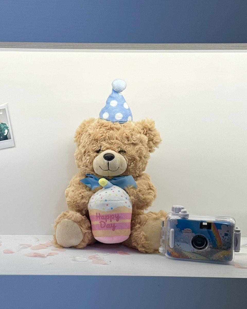 광일아 올해도 생일 축하해 !! 
네 다정함은 항상 누군가를 행복하게 해주는것 같아
너도 항상 행복하길 

 #행복의_나라_곰돌랜드로