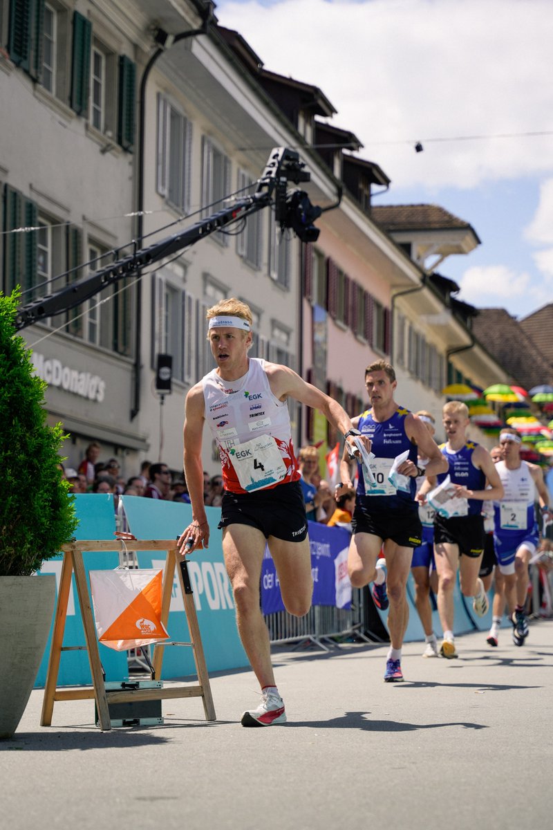 Perfekter Schweizer Tag am Heimweltcup in Olten! Sieg für <a href="/joeyhadorn/">Joey Hadorn</a> im K.o.-Sprint. Simona Aebersold und Natalia Gemperle belegen die Ränge 2 und 3. 
Mehr: swiss-orienteering.ch/de/news/ol/280…
Foto: Silvan Schletti