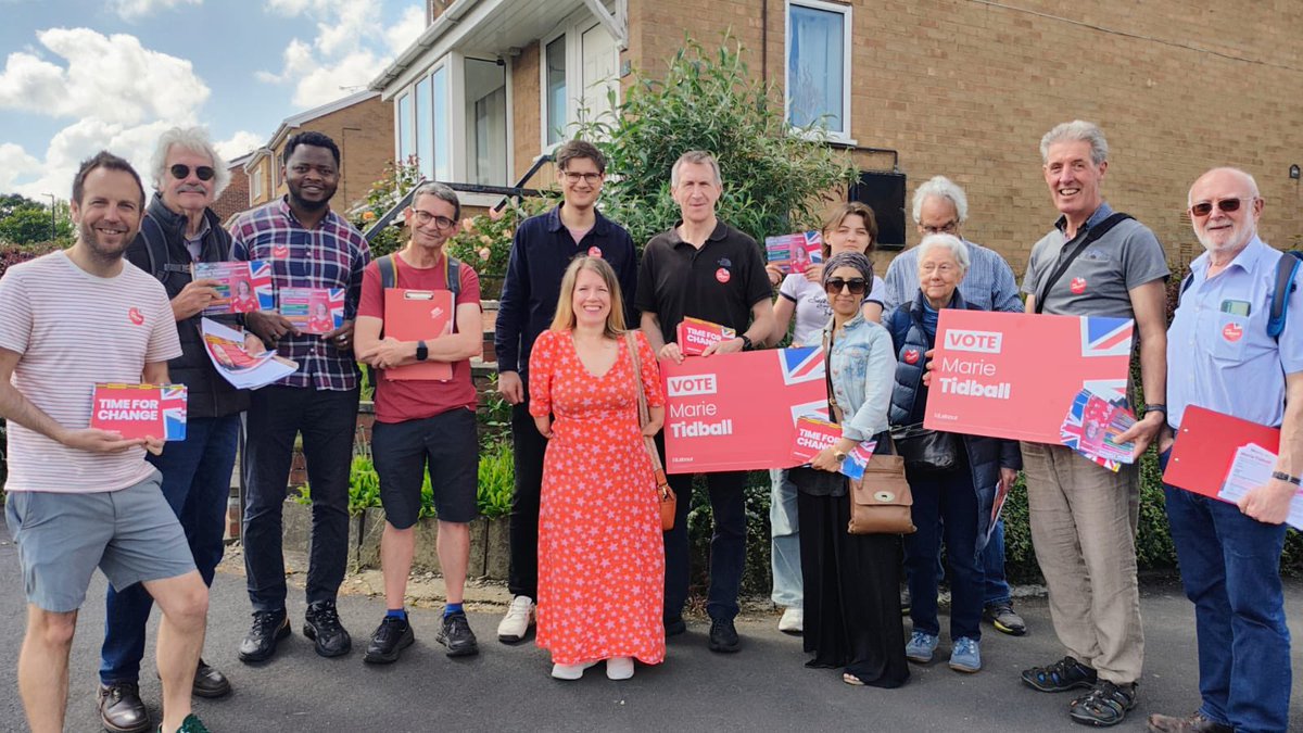 tomhunt100's tweet photo. A great morning campaigning for @MarieTidball in High Green with a fantastic campaign team.

Lots of positive conversations. Lots of people voting for change on July 4th 🌹

#LabourDoorstep https://t.co/ZO9nUAYqVm