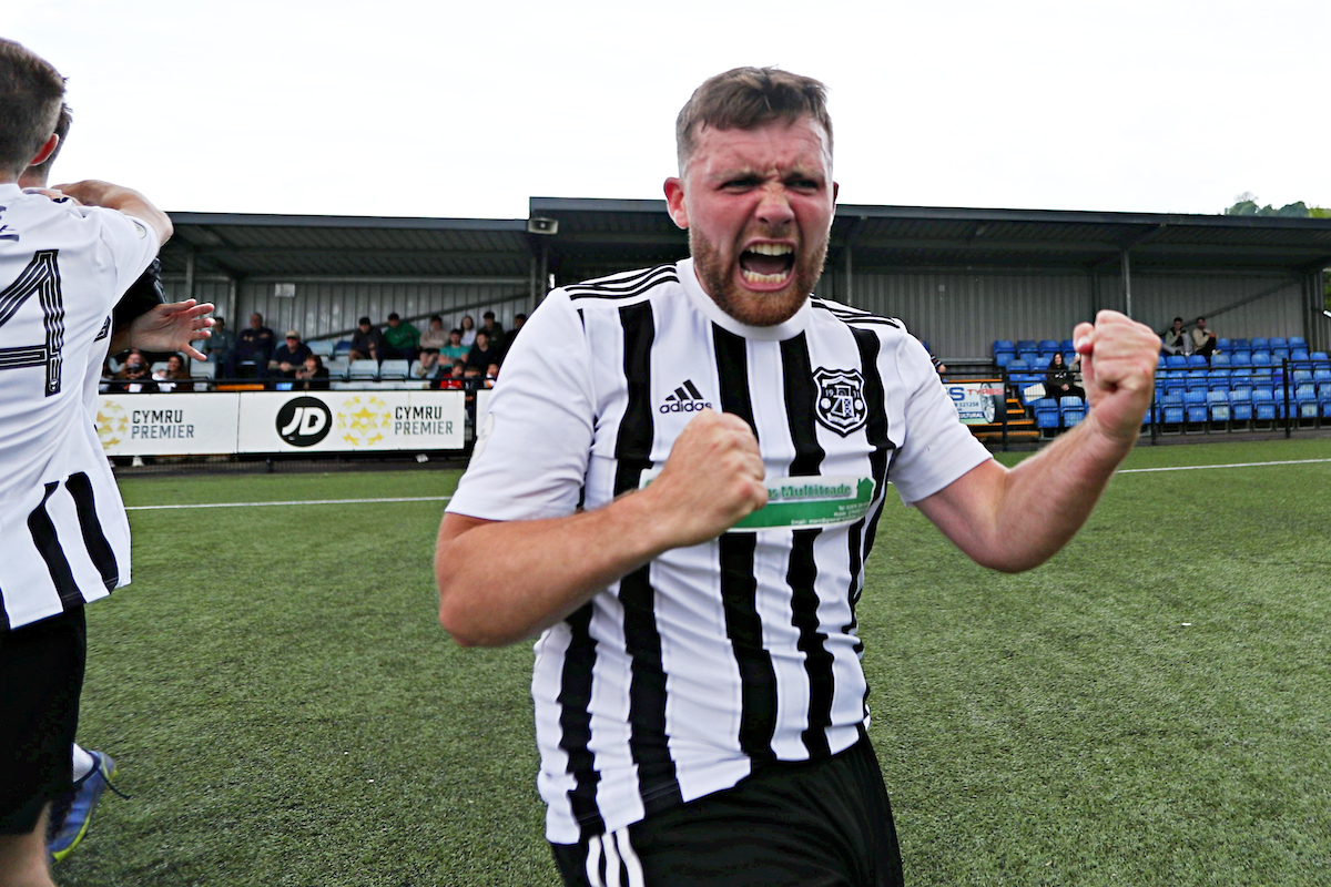 CymruLeagues's tweet photo. Destination: #JDCymruNorth 💪

Llongyfarchiadau, @Llay_WelfareFC! 🥳 https://t.co/lPOTGz4Lzw
