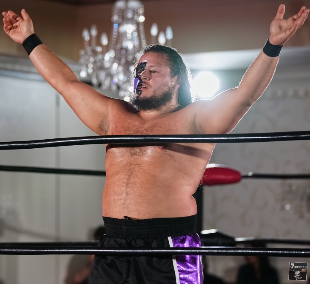 AmberNicoPhoto's tweet photo. Mortar vs. Jordan Oliver at Fight Life in Rehoboth, MA #fighlife #indiewrestling #wrestling #wrestler #professionalwrestling #digitalphotography #wrestlingfans #wrestlingphotography #wrestlingphotographer #sony #sonya7iii #boston #bodyslamnet #ambernicophoto #aew #wwe #ambernico #rehoboth #mortar #jordanoliver
