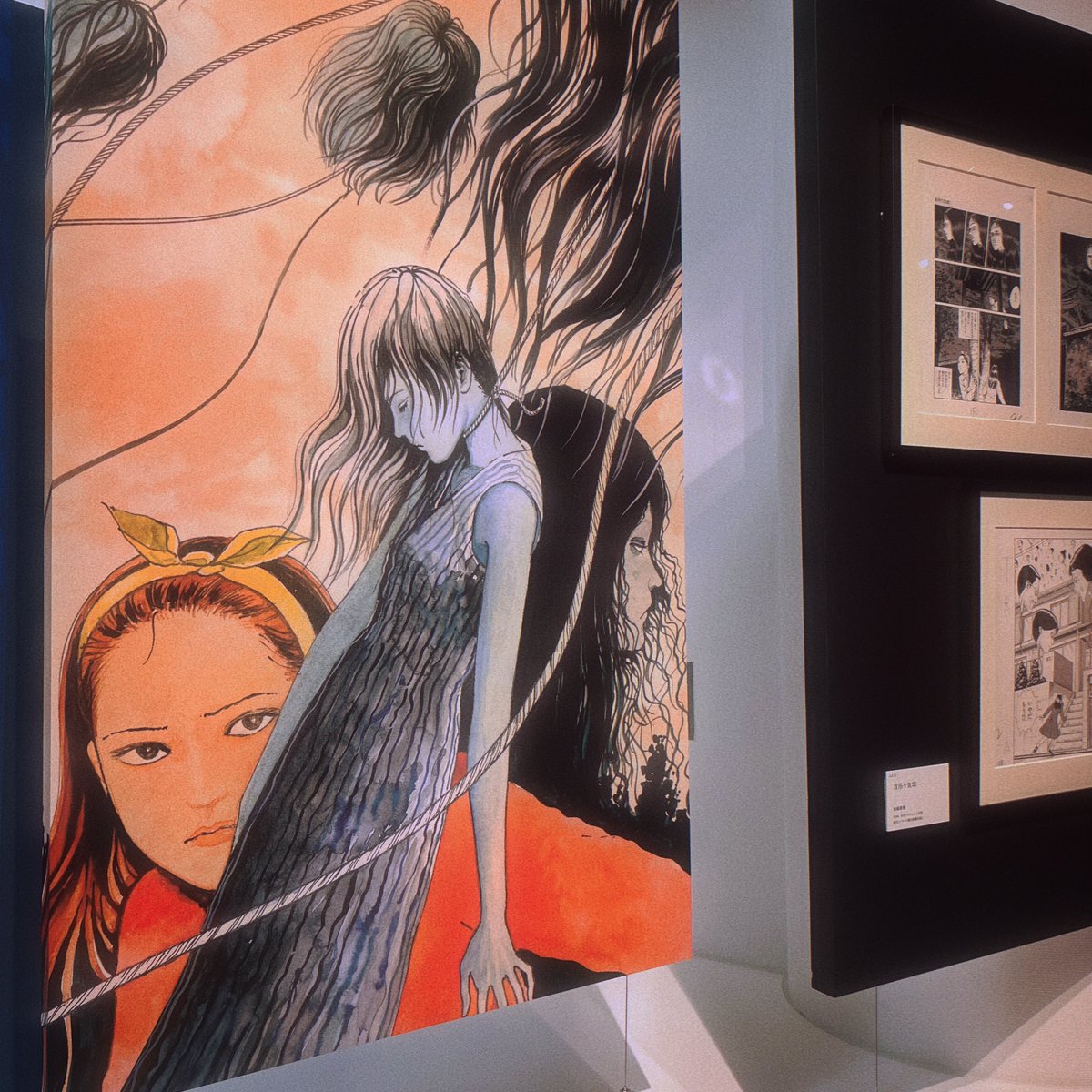 KNITEcoser's tweet photo. Went to the Junji Ito Exhibition in Japan 🩸 https://t.co/hHNQxiWDfH