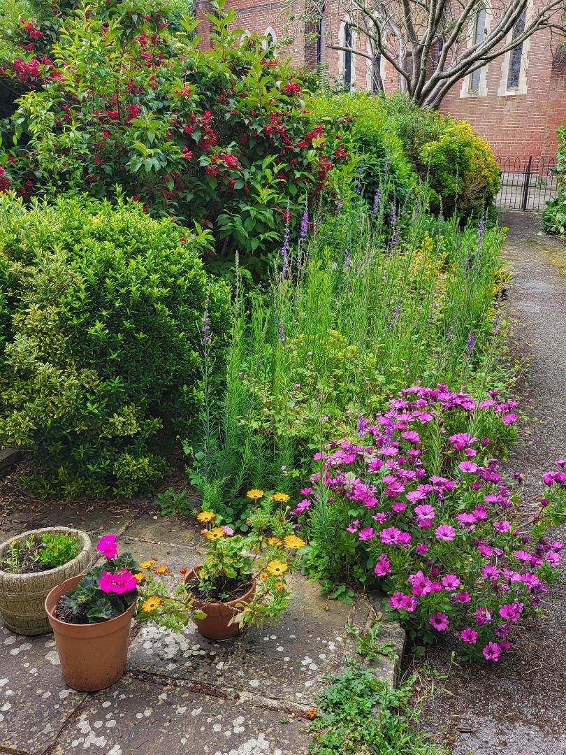 christinelord tweet media