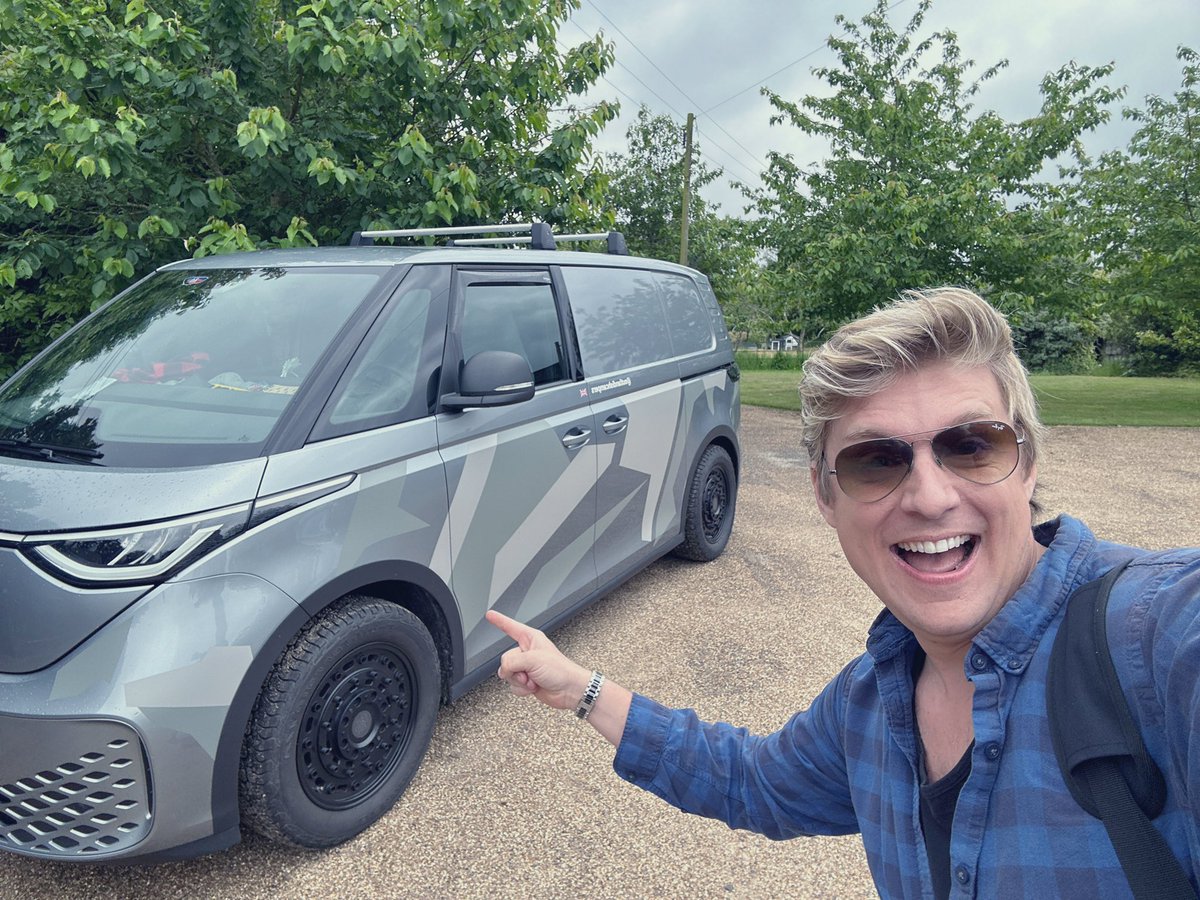 JonathanAnsell's tweet image. Got rather excited to meet @maxreestore today during a TV appearance. I also snapped a cheeky shot with his mega #VW #idbuzz and now feel inspired to look into this electric van revolution….🤔