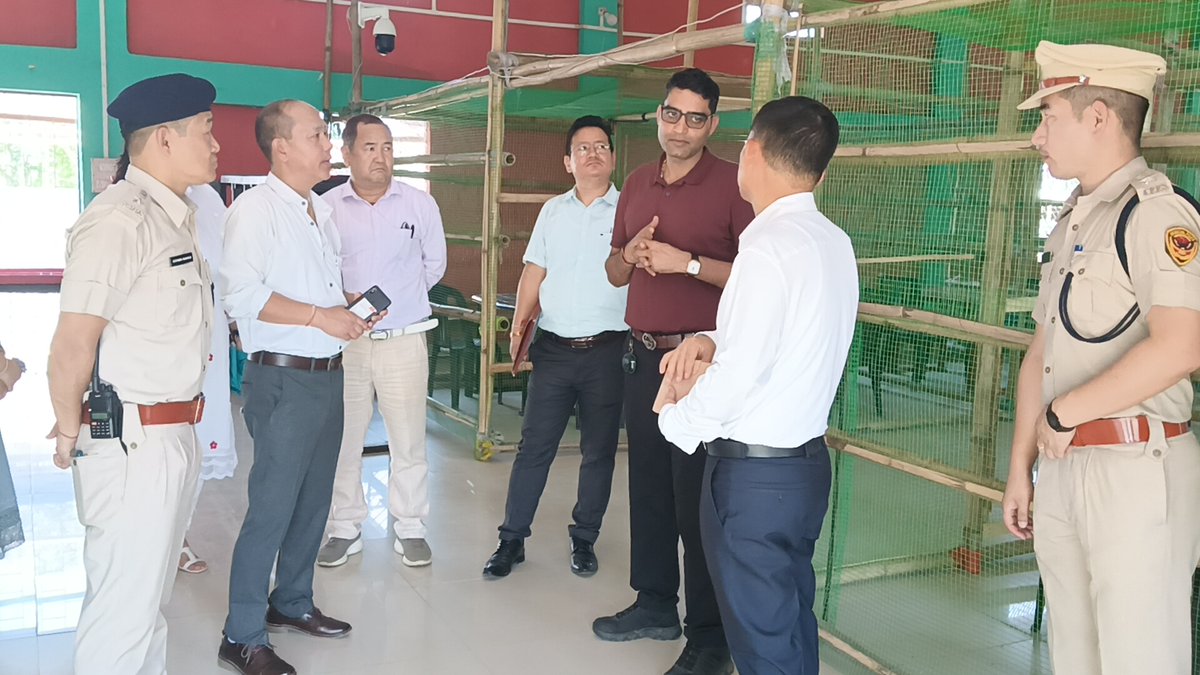 arunachaltimes_'s tweet photo. #ChiefElectoralOfficer Pawan Kumar Sain visited #Likabali in Lower Siang to review the district’s preparations for counting of the #votescast in the simultaneous elections. https://t.co/xp0AMeEG6k