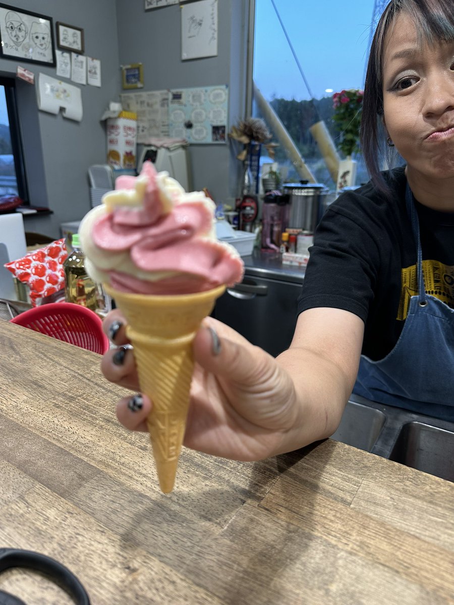 今日のメインイベント
宇宙BBQ🚀🪐🍖🥩
宇宙ソフト🍦
肉の写真撮るの忘れた🥲
最高に楽しい一日だった😊
#koisite_cafe