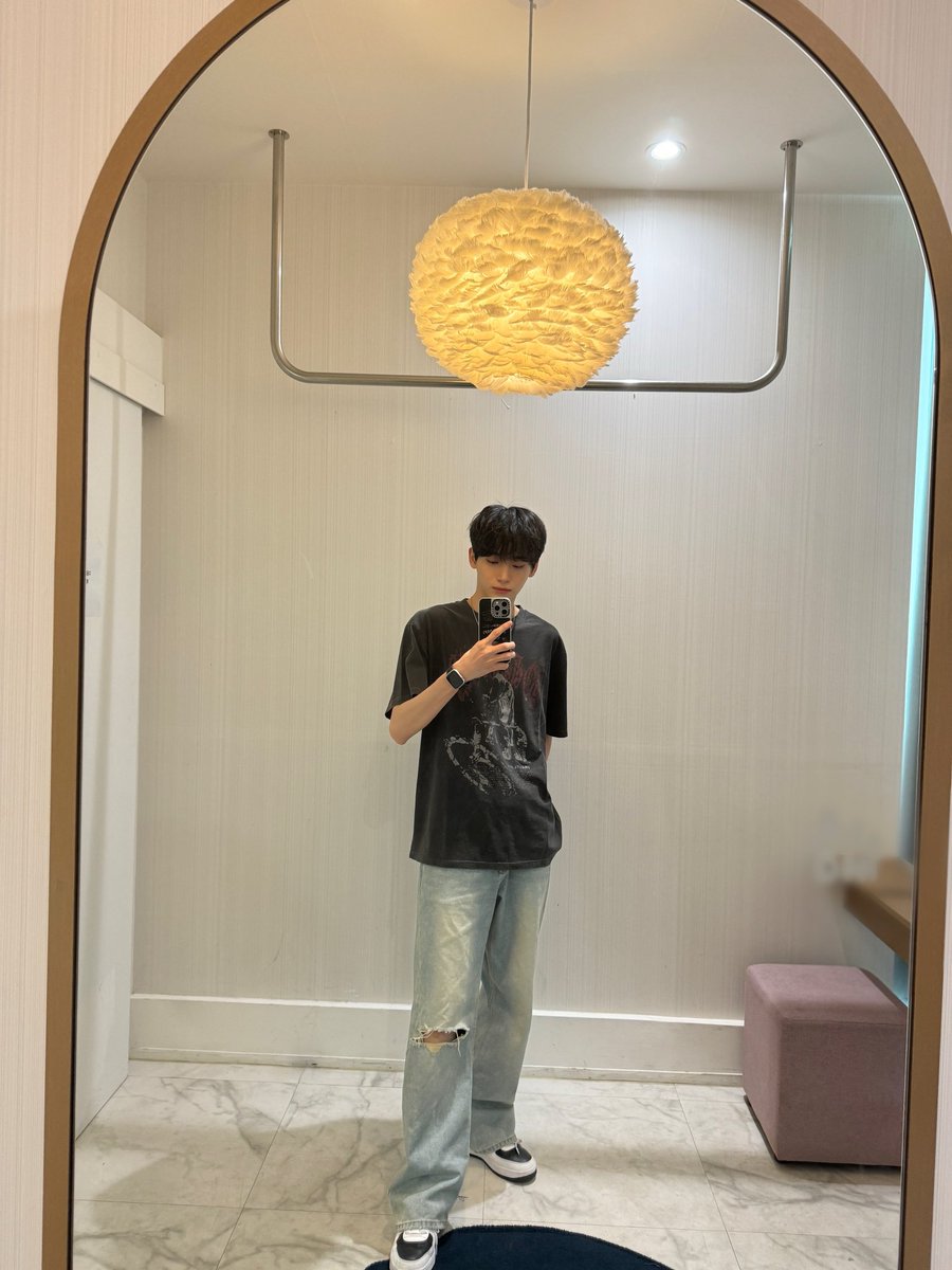 거울셀카🪞
#정모 #러비티 #크래비티
#TRAVEL #트래블
