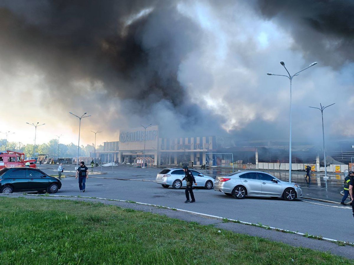 an air bomb. onto a mall. on a Saturday. In broad daylight. but Ukraine still isn’t allowed to strike russian targets and prevent this from happening