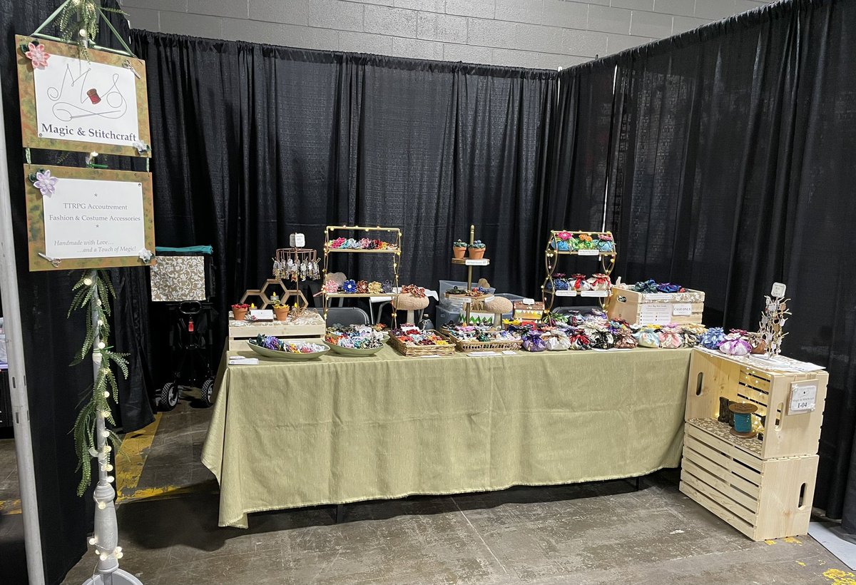MagicandStitch's tweet photo. Day 2 at @anime_north let’s go!

Industry Hall A/B booth I04, right by the main entrance on the left wall! https://t.co/kpjBY1xwS8