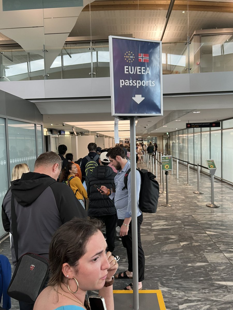 In severe danger of missing my flight from Oslo to Heathrow thanks to my substandard U.K. passport. Europeans are gliding through.

Thank you Brexiters, you utter load of stupid, selfish, ignorant bastards.