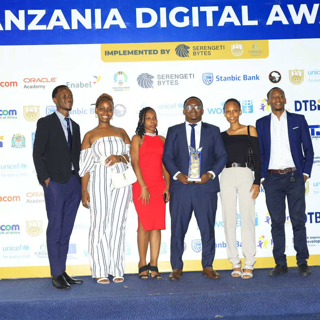Youth 4 Children Innovation Hub tweet media