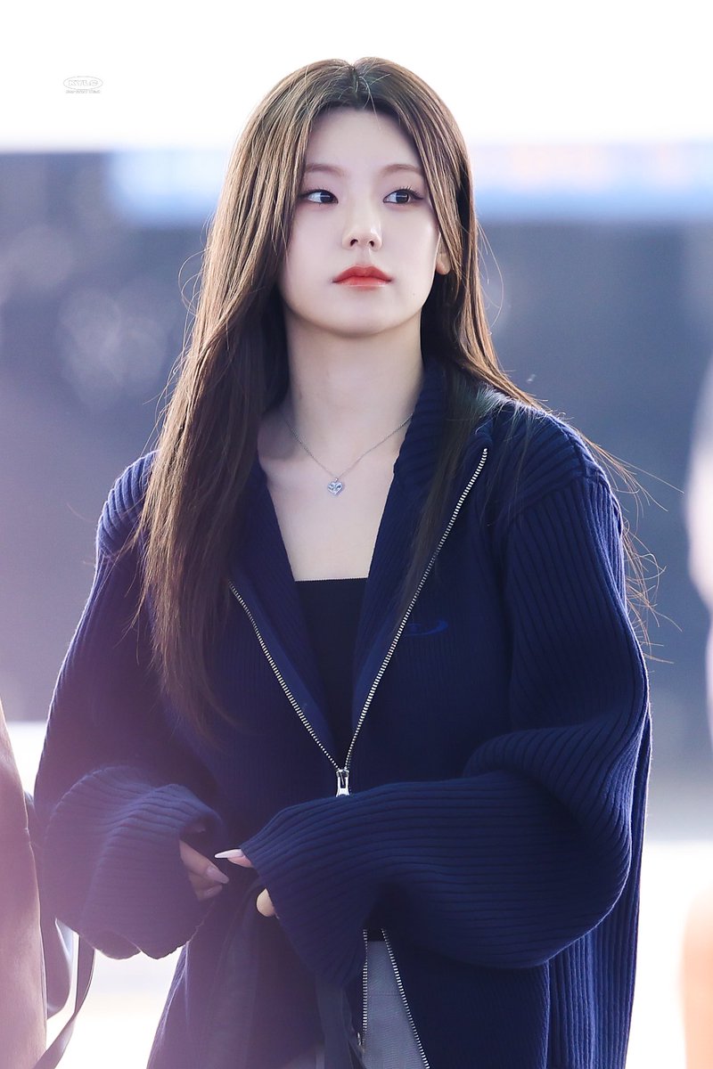 yejisupporters's tweet photo. 240314
우리예지 생일축하해😻
🖤 https://t.co/XEERSdpNjg (8p)

#ITZY #예지 #YEJI #옞덩봤덩
#AceQueenYEJIday
#아기고양이슈가파우더말랑공쥬_예지야생일축하해 https://t.co/rH58A9yzRv