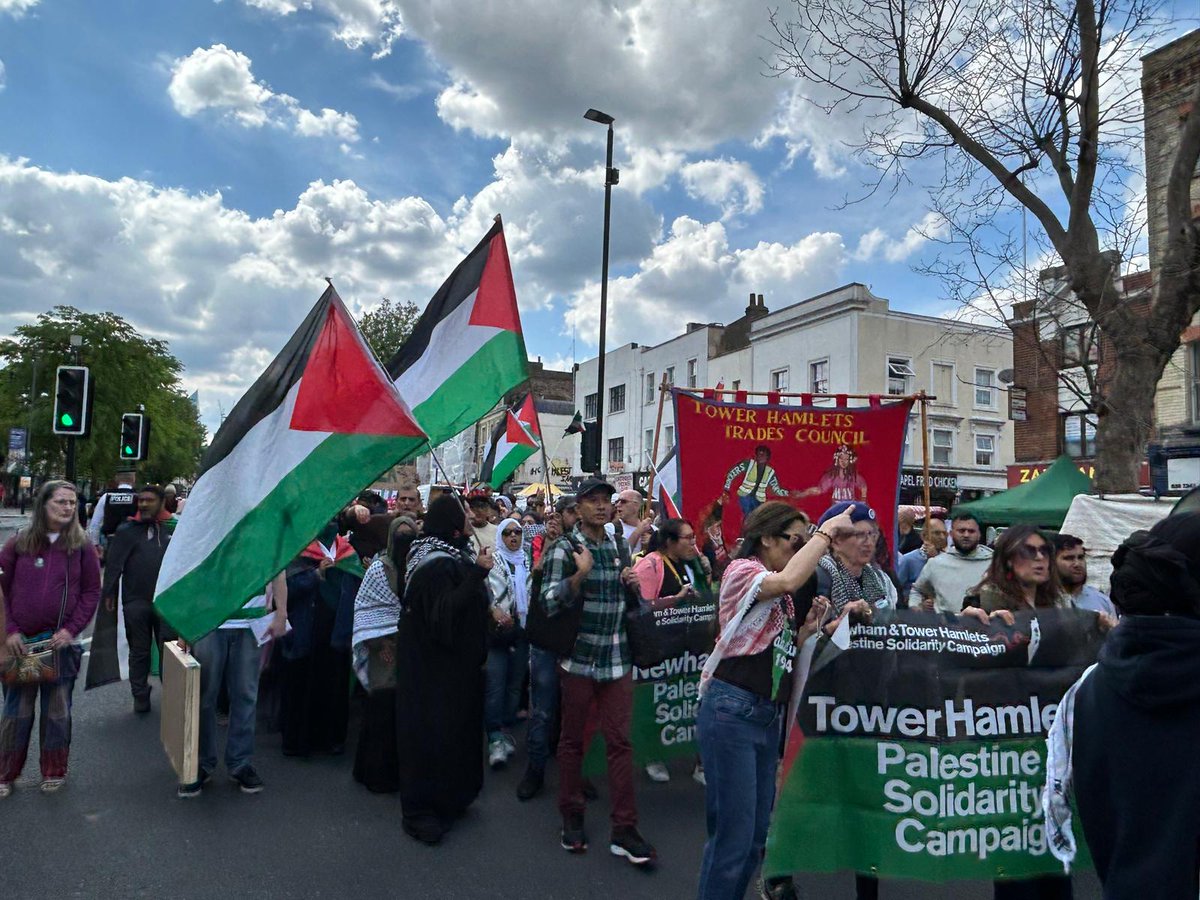 Tower Hamlets Palestine solidarity demo marching to Queen Mary's student encampment for Palestine 🇵🇸🇵🇸🇵🇸