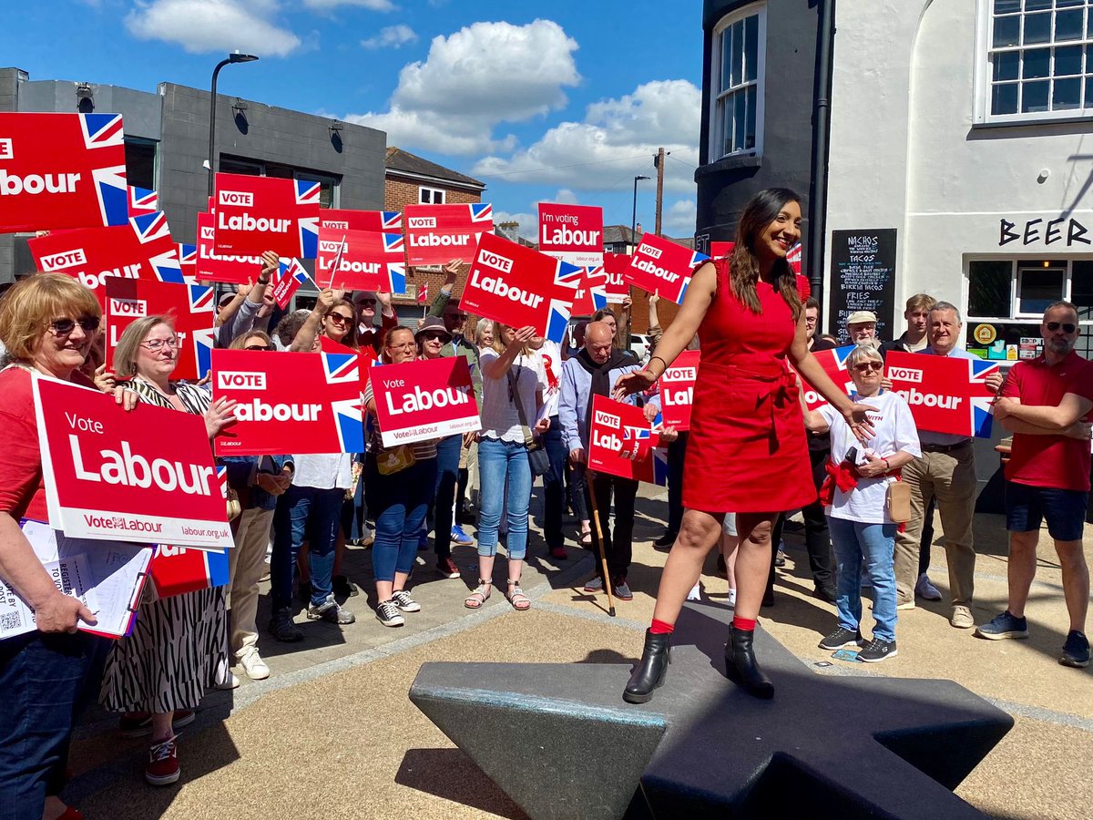 LabourSatvir's tweet photo. Overwhelmed by the support of our amazing members at the Southampton Labour General Election launch this morning! 🌹

It means the world to have you beside me on this journey 🙏  

Together we can do this - let’s get this done! #KAUR24 https://t.co/oFGaiz3ltS