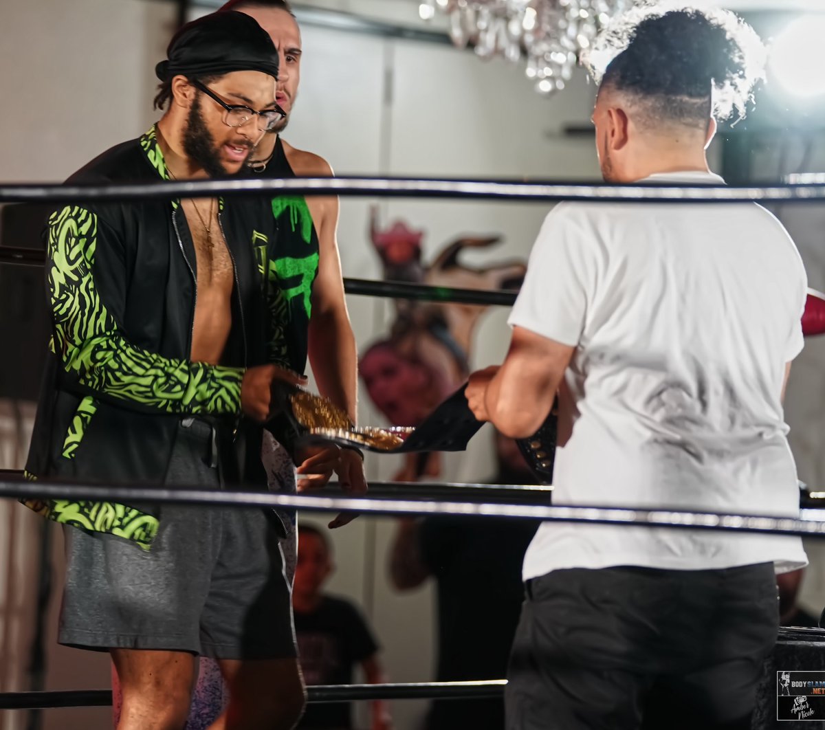 AmberNicoPhoto's tweet photo. Contract signing for the tag team championship match at Fight Life in Rehoboth, MA #fighlife #indiewrestling #wrestling #wrestler #professionalwrestling #digitalphotography #wrestlingfans #wrestlingphotography #wrestlingphotographer #sony #sonya7iii #boston #bodyslamnet #ambernicophoto #aew #wwe #ambernico #rehoboth #perfectstrangers #theunit #newenglandroyalty #miraclegeneration