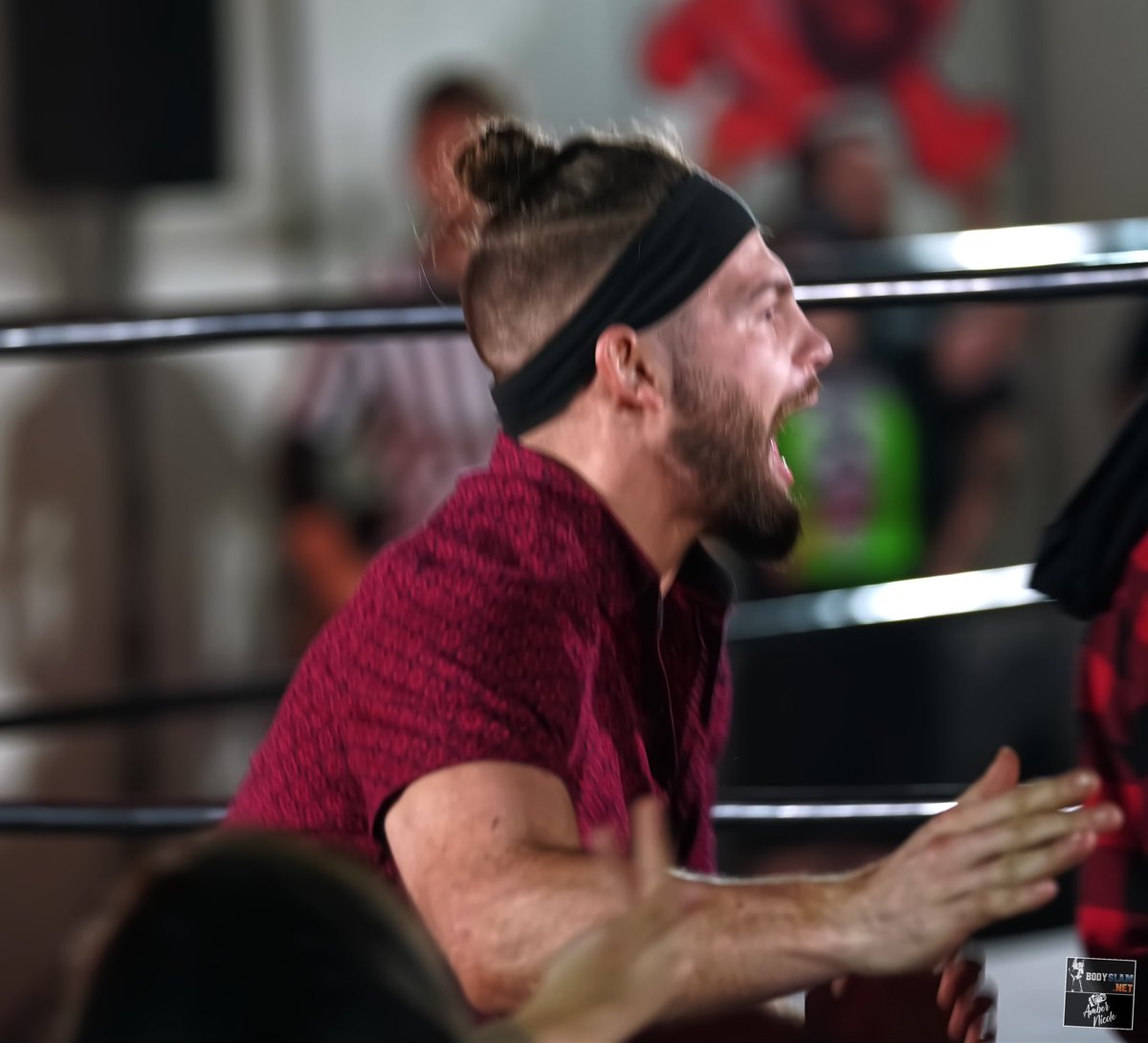 AmberNicoPhoto's tweet photo. Contract signing for the tag team championship match at Fight Life in Rehoboth, MA #fighlife #indiewrestling #wrestling #wrestler #professionalwrestling #digitalphotography #wrestlingfans #wrestlingphotography #wrestlingphotographer #sony #sonya7iii #boston #bodyslamnet #ambernicophoto #aew #wwe #ambernico #rehoboth #perfectstrangers #theunit #newenglandroyalty #miraclegeneration