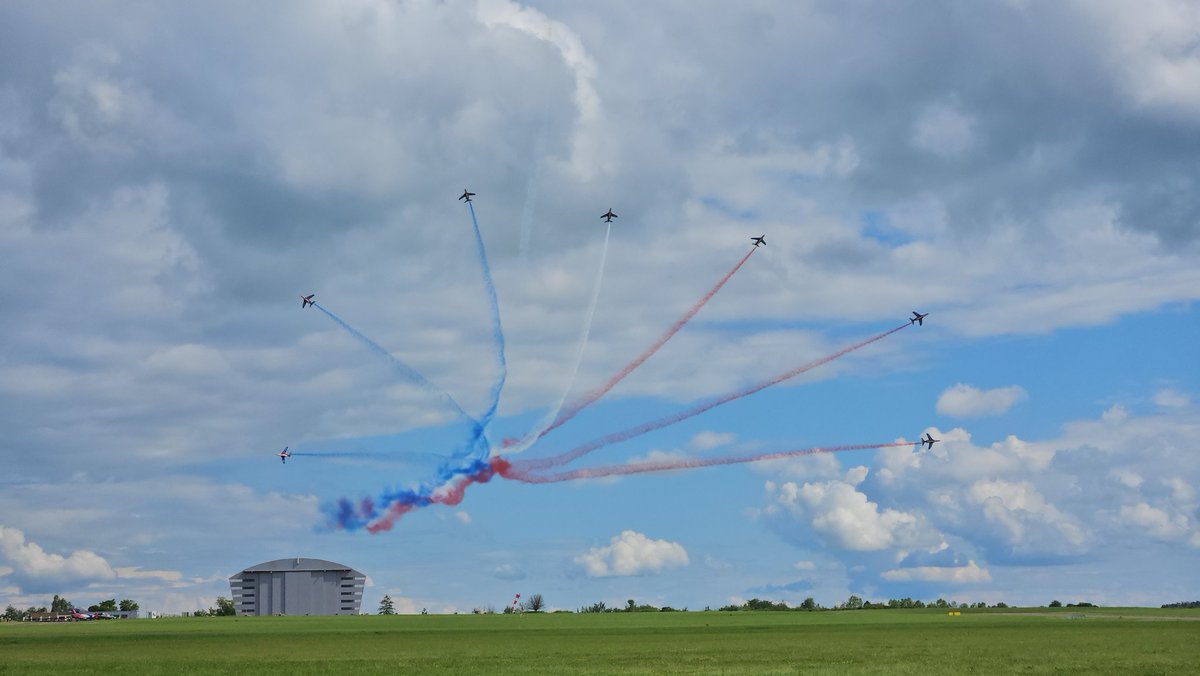 Rfl030_'s tweet photo. 💙🤍❤️🇫🇷
#PatrouilleDeFrance #Chambley https://t.co/nKpESjk1Wc