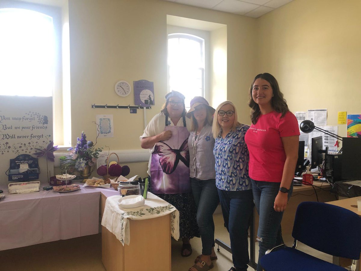 The Access and Information team marked #DementiaAwarenessWeek recently. The team collected donations for @AlzSocNI for their ‘Forget Me Not’ pins
A big thank you to the Kosy Bakery in Lurgan who kindly donated the beautiful cake.
#teamSHSCT