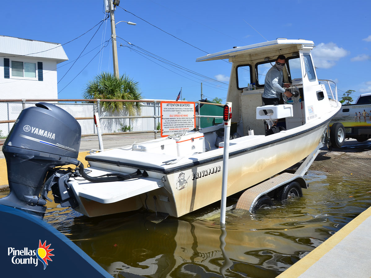 You can help protect our waterways during National Public Works Week & year round by picking up after pets & limiting the amount of fertilizer applied to your lawn & garden. #NPWW #PCPWK pinellas.gov/fertilizer-lan…