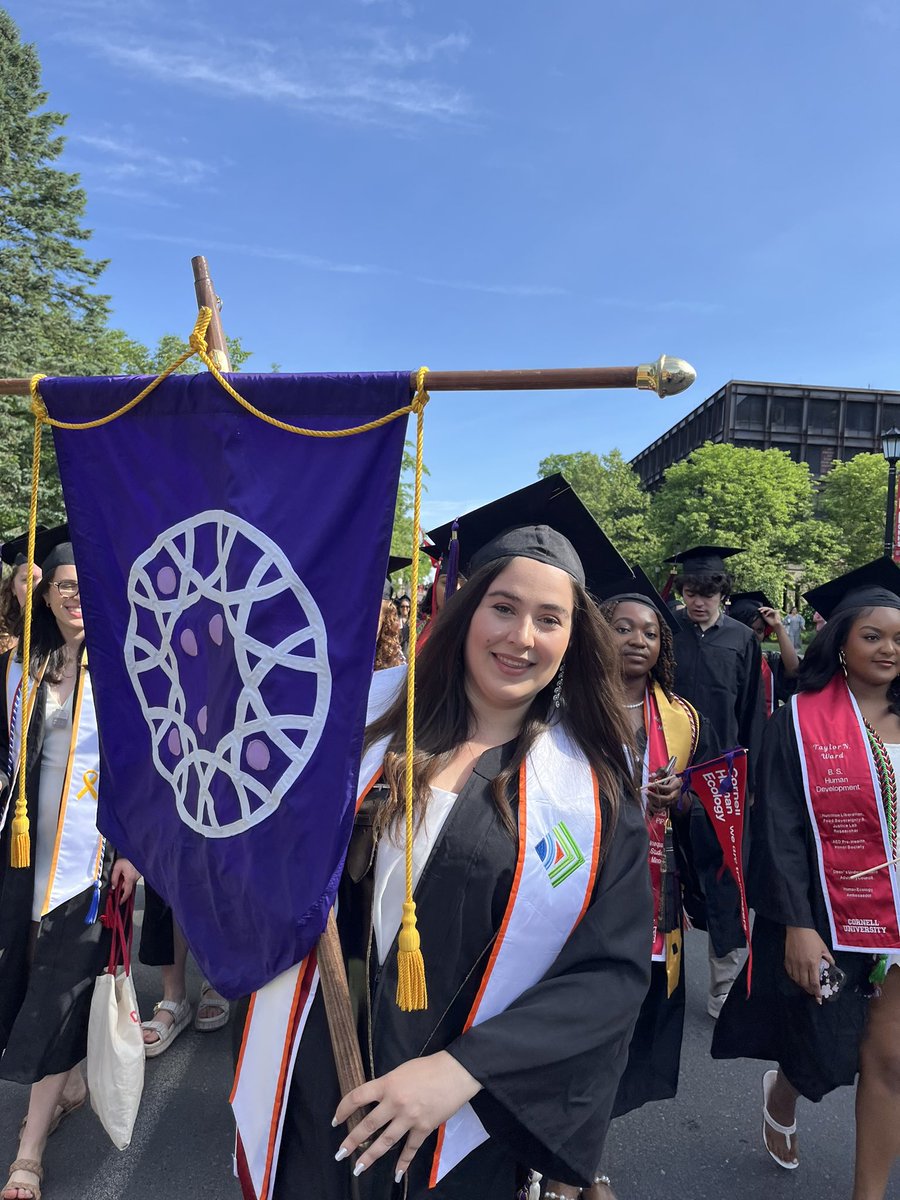 Rachel Dunifon tweet media