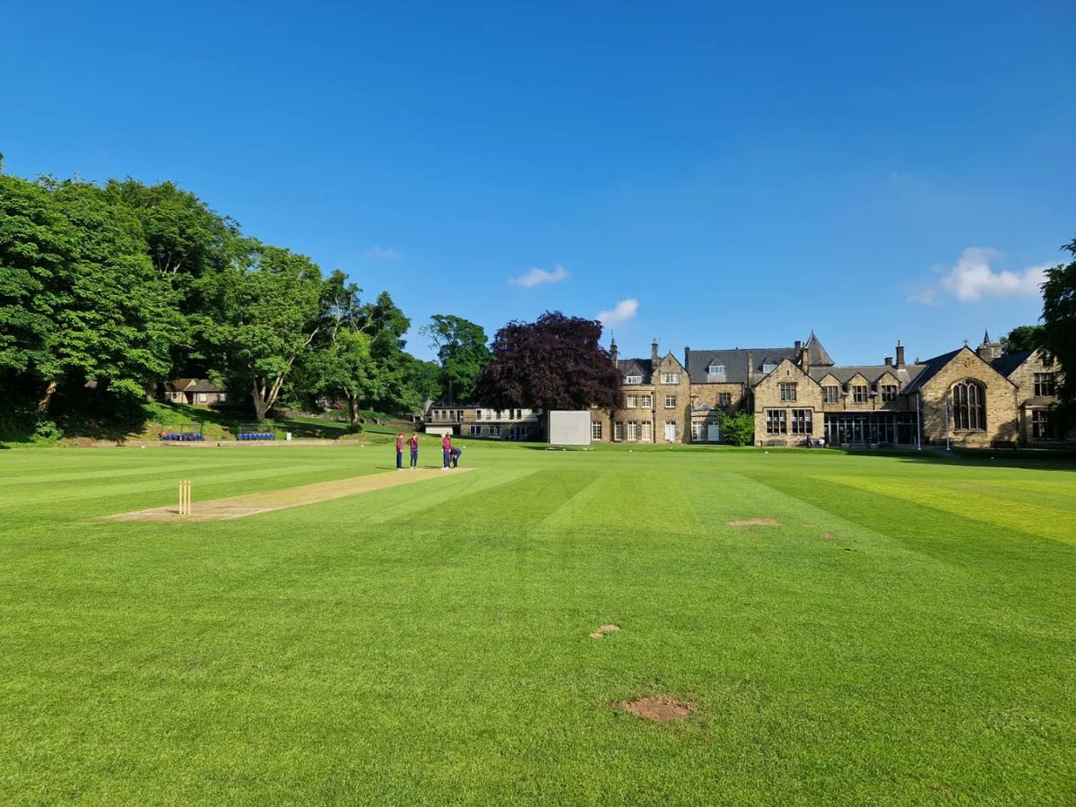 🏏🚌WCC U14s TOUR 2024 - UPDATE 1🚌🏏 Thank you to @durhamcitycc for hosting us today! A brilliant game, on a brilliant day, to start off a brilliant tour! #SuperSonians