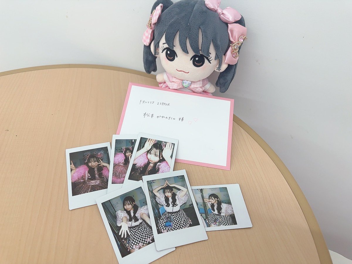 pretty_karentan's tweet photo. 6枚も撮れてさすがに超ラッキーな人すぎる🎶のでは、感謝感謝🥹🤍
最後にお手紙書いてから帰ったよ〜💌
ついに初めて今日のかれんたんするきんちょこ侍！！

#今日のかれんたん
#松本かれん https://t.co/tC1cvPmcO6