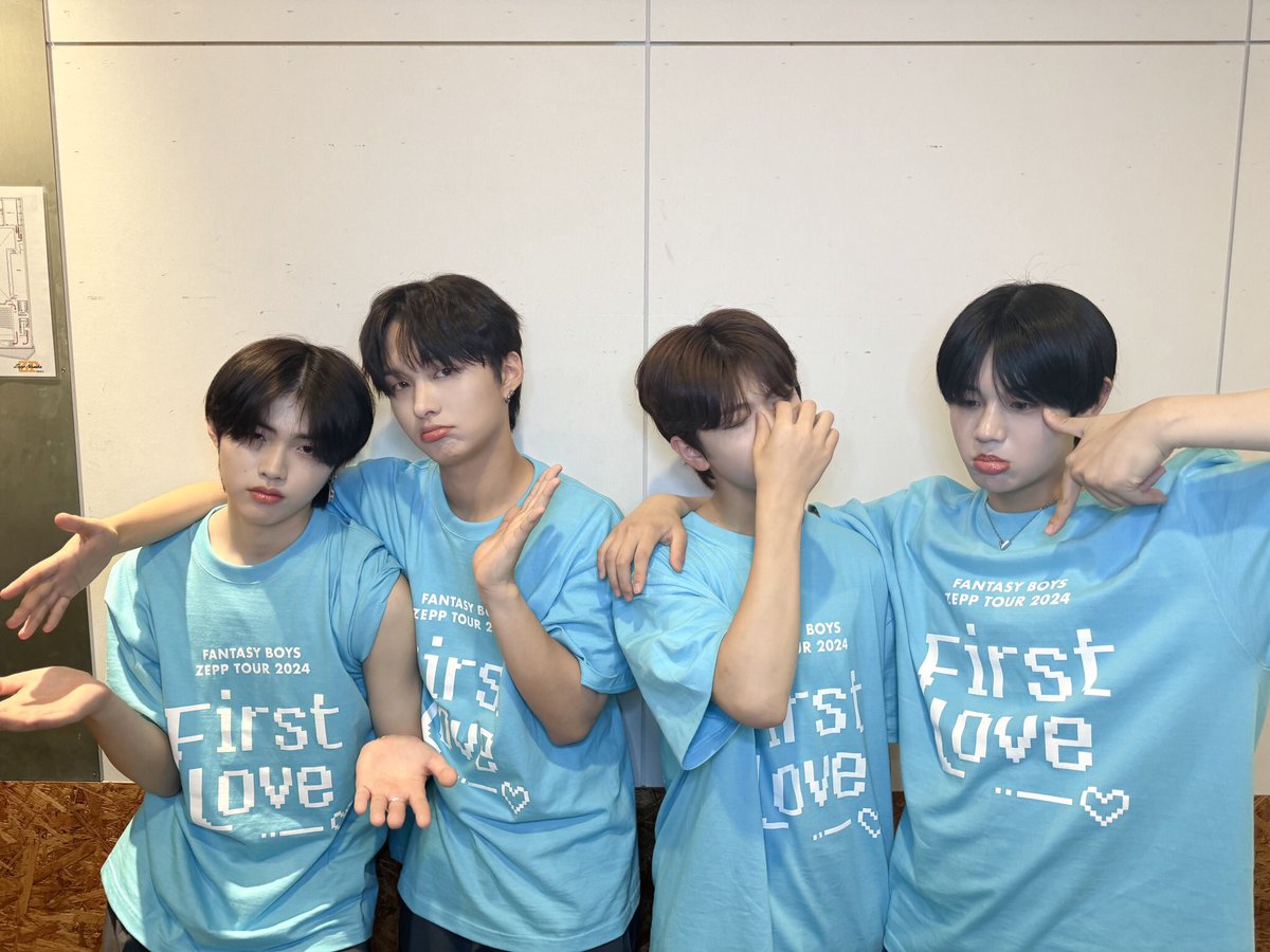 fantasyboys_jp's tweet photo. [🩵]

FANTASY BOYS ZEPP TOUR 2024 - First Love - 

今日の罰ゲーム😞

#ZEPPTOUR2024_FirstLove 
#FANTASYBOYS #ファンタジーボーイズ https://t.co/pEZ0qM6kYb