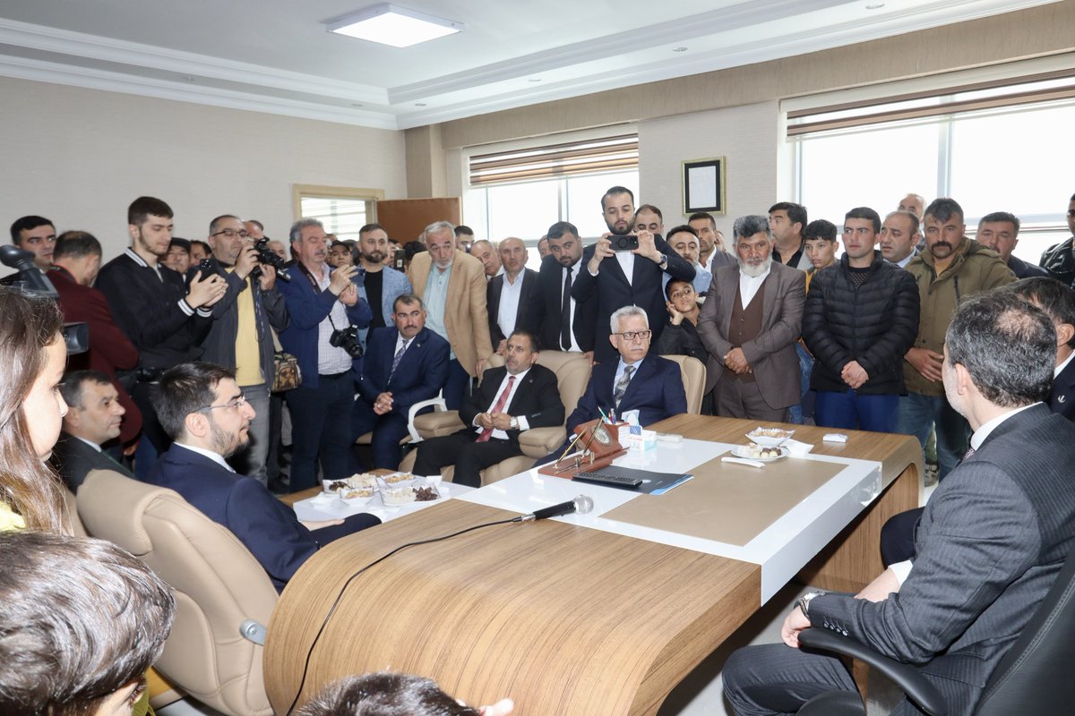 📍 Yozgat Genel Başkanımız Dr. Fatih Erbakan 31 Mart seçimlerinde kazanmış olduğumuz Kadışehri’ni ziyaret ederek belediye başkanımız Davut Karadavut’a başarılar diledi.