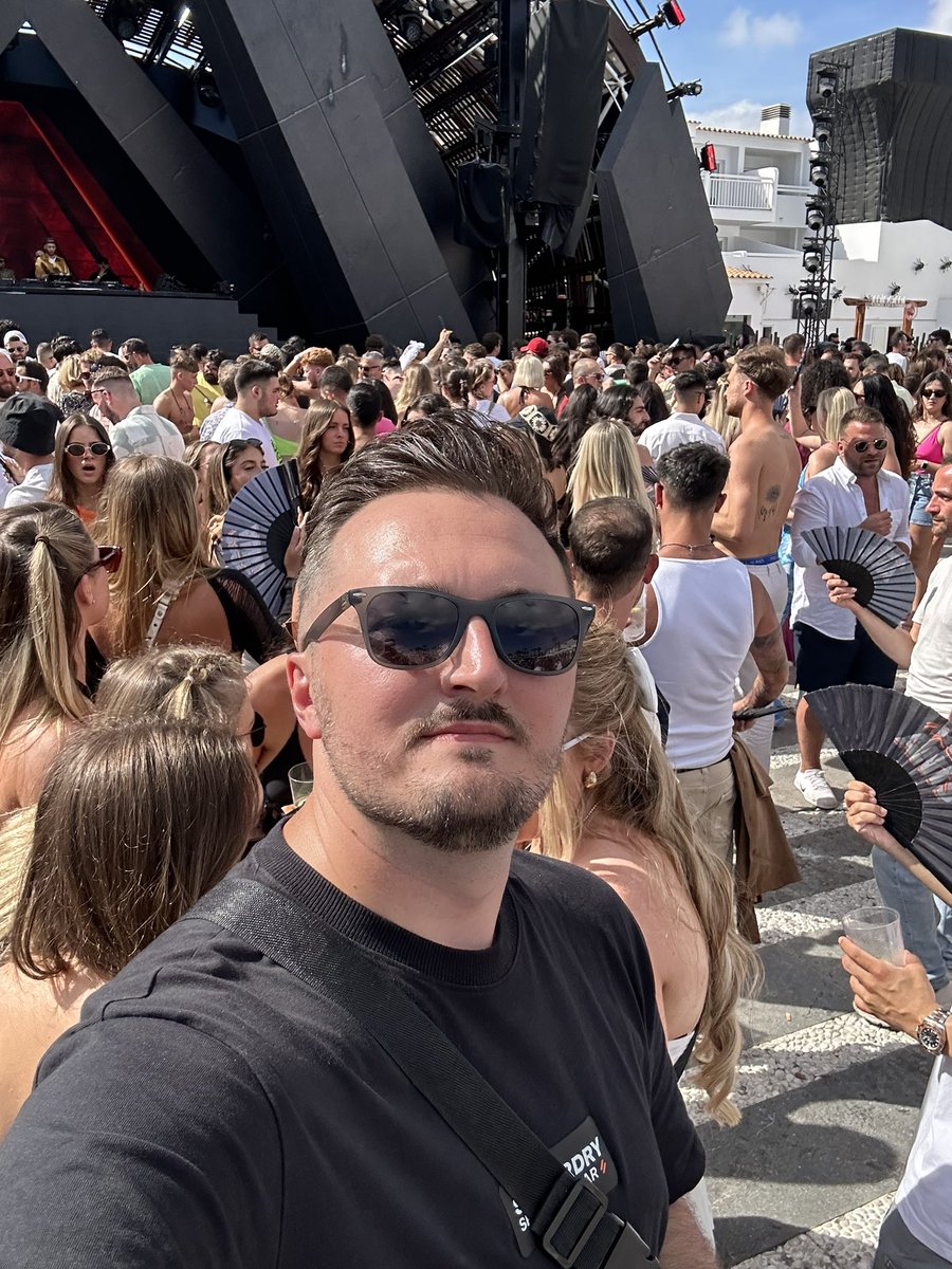 Tom Franks tweet media