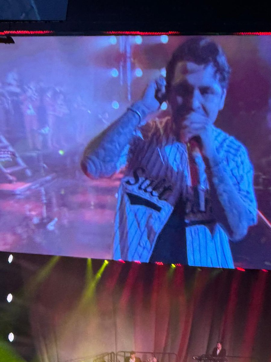 NO LES CONTARON MAL ☺️🎵

¡Christian Nodal ya trae puesta la de los Sultanes! Nuestro outfielder José Cardona convivió con el cantante en su concierto del pasado viernes. 😎

Agradecemos a la <a href="/ArenaMtyOficial/">Arena Monterrey</a> por las facilidades brindadas. 🙌