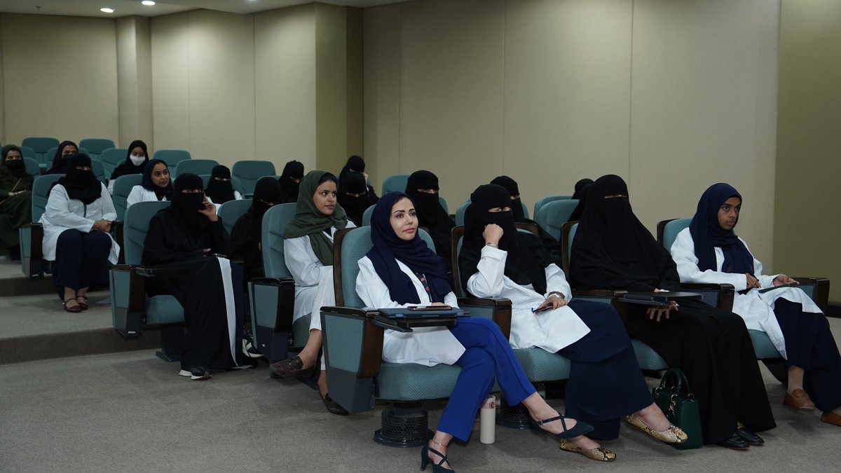 SSFCM_org's tweet photo. بودكاست الجمعية السعودية لطب الأسرة والمجتمع #ReviveFM يقيم احتفالية ختام موسمه الثاني
و ذلك بالتزامن مع #اليوم_العالمي_لطبيب_الأسرة وبحضور وتشريف من رؤساء الجمعية السابقين، ورئيسة الجمعية الحالية الدكتورة ملاك الشمري، وقائد مشروع البودكاست الدكتور خالد آل حركان.
(١-٢) https://t.co/U90sgLfLfB