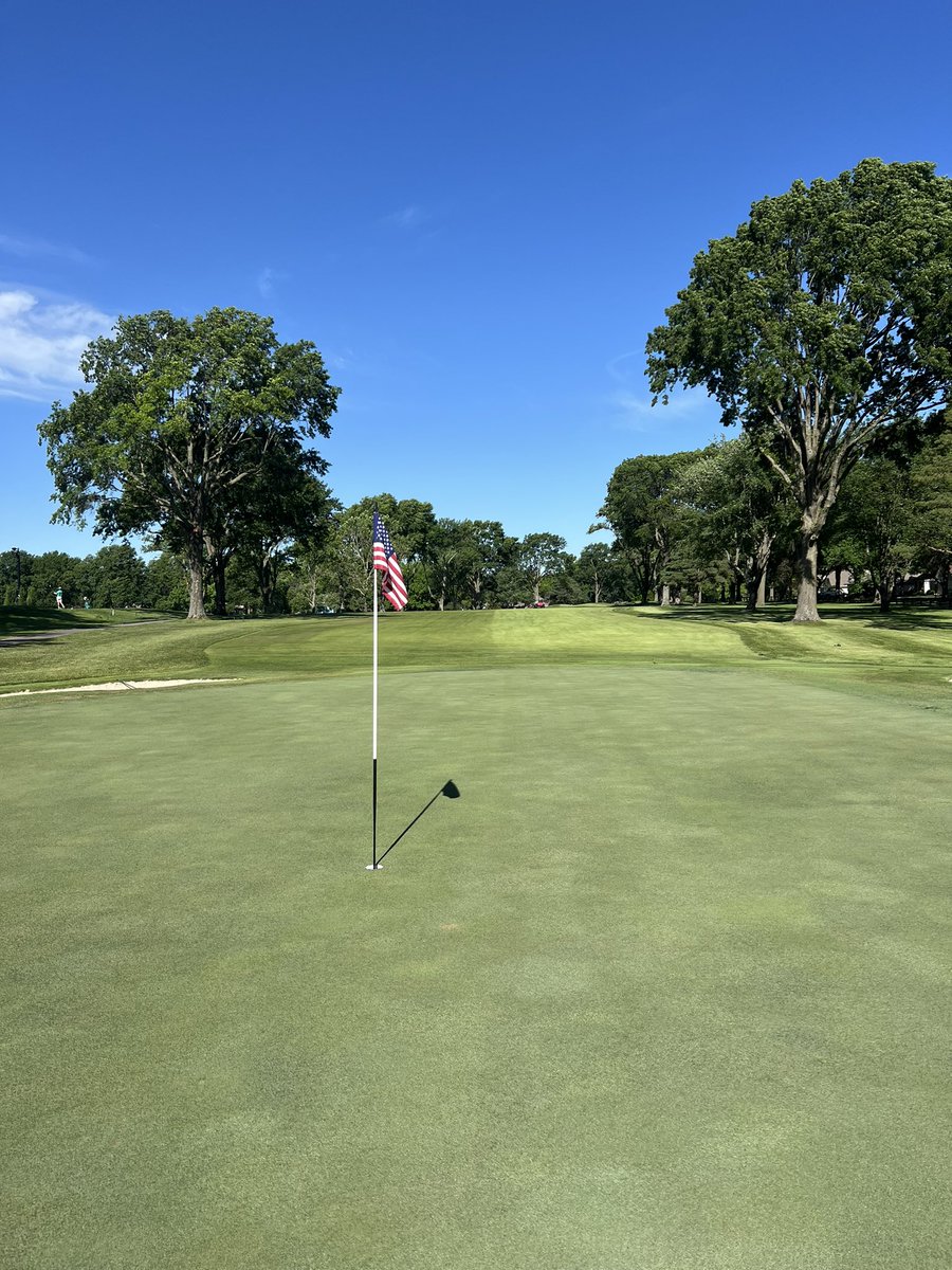 CRgreenside's tweet image. Happy Memorial Day weekend! Course is dialed in for our members and guests. 🇺🇸

#SuperView #CCL #TweetForMembers 
📸….@marco_preston