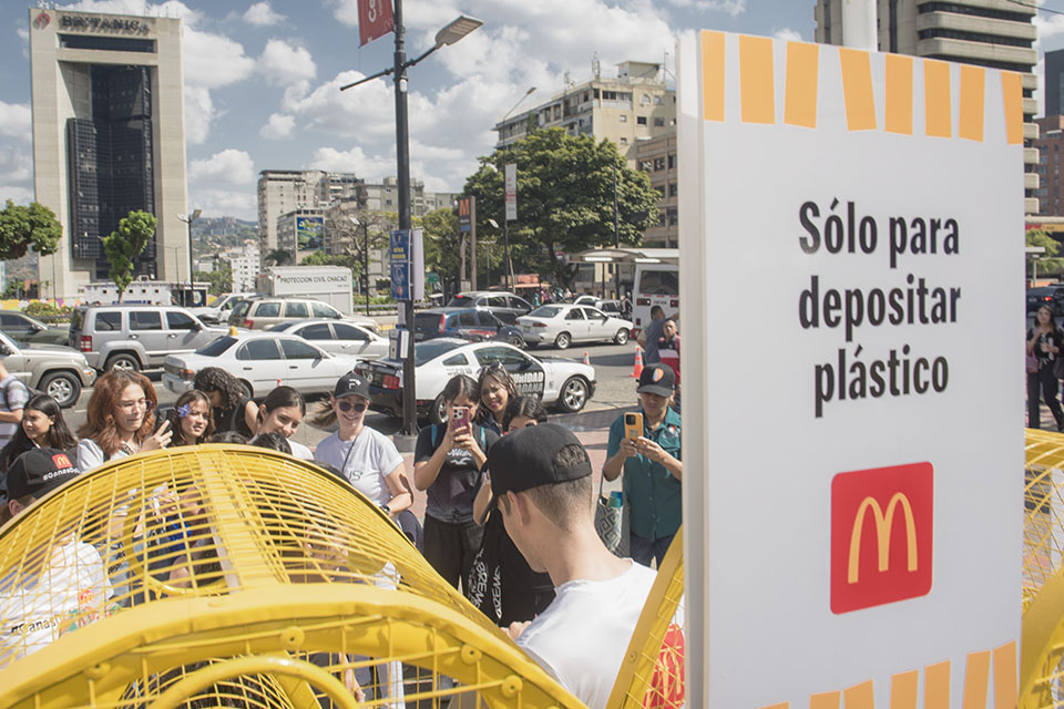 McDonald´s Venezuela y la Alcaldía de Chacao se unen para promover el reciclaje #TalCual #ClaroyRaspao sge.st/fWQVFOm