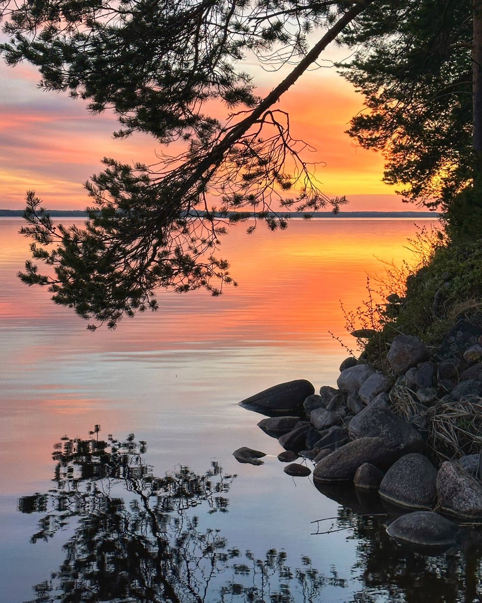 Toukokuun viimeisen lauantain auringonlaskua ihailemassa 🧡