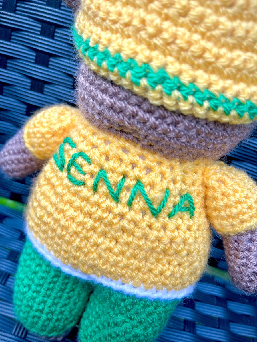 So to follow in @McLarenF1’s footsteps to celebrate the King of Monaco 💛🇧🇷 Senna 🇧🇷💚 I’ve create this little fella in this weekend’s livery! 🧸🚦🏎️💨🏁 #craftynat83 #mclaren #monacogp #senna30 #sennasempre #mcl38 #f1 #mclarenherobear #fanslikenoother🧡 #believeinmclaren