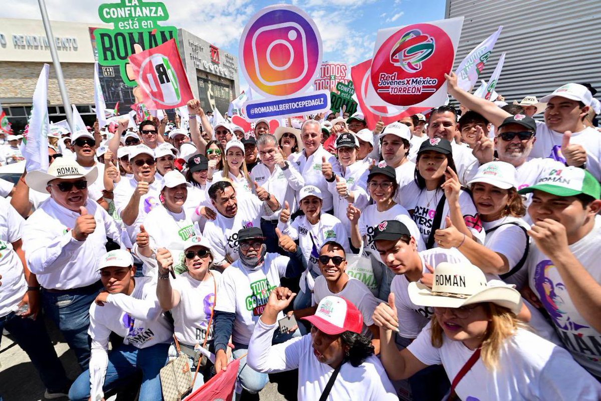 mrikelme's tweet photo. Hoy, en el Crucero del Triunfo se demostró que @RomanCepeda se queda y que juntos haremos equipo con la ciudadanía para que desde el Senado impulsemos políticas que beneficien a todos. (1/2) https://t.co/WBXRYoukki