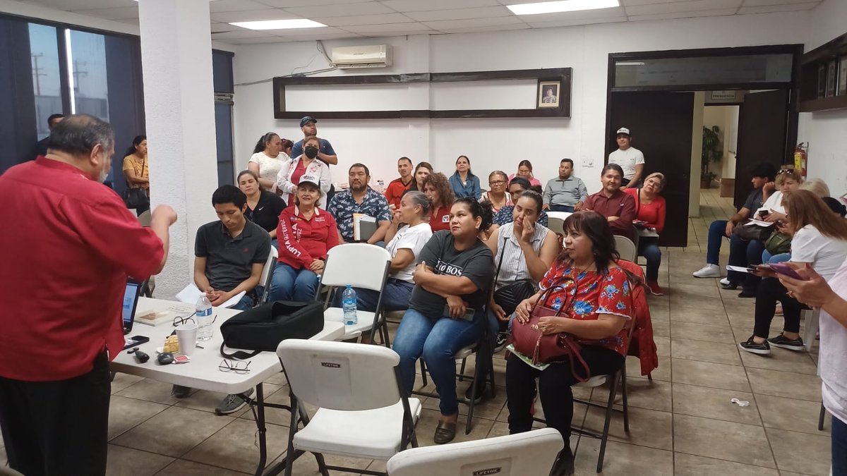 Intensificando el trabajo con los equipos de Mexicali y San Felipe en la capacitación sobre el Proceso Electoral en Baja California. Gracias al expositor Mtro. Pedro Carrillo Toral y a las y los participantes. 

¡Vamos con Todo! #VotaPRI 
#XÓCHITLPRESIDENTA 🤞🇲🇽