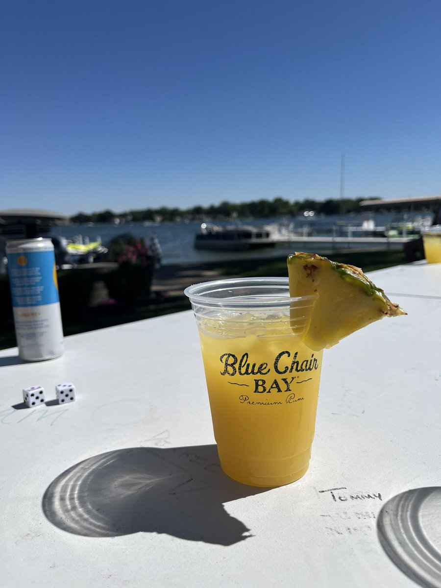 Hamborghinii's tweet photo. Love @BlueChairBayRum on a blue sky day https://t.co/gT6v4JaU62