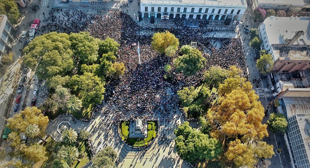 🔴HACE 5 MESES GANÓ CON EL 70% Y HOY NO PUDO JUNTAR NI MEDIA PLAZA EN CÓRDOBA‼️ La decadencia del gobierno de Milei ya es total e irreversible. #MileiCuliadazo #MileiVergüenzaNacional